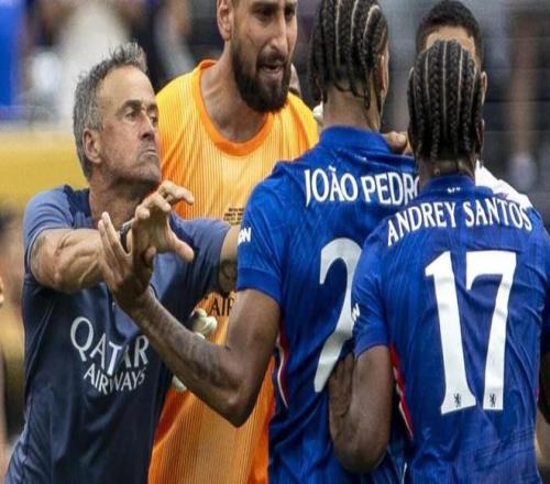 奧斯梅恩簡,人物特寫,YY,米乐YY易游,YY,米乐YY易游官网,米乐YY易游体育官网,米乐YY易游体育下载,米乐YY易游APP